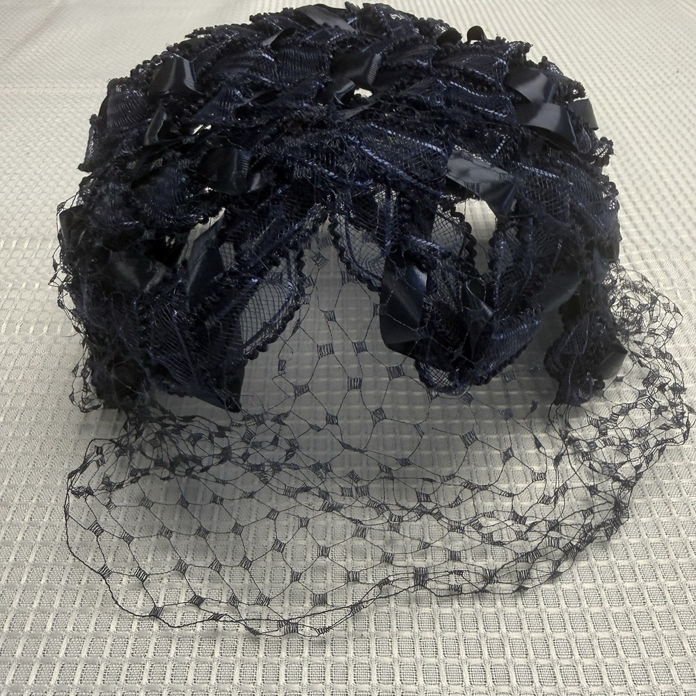 Vintage 1950s Gami Creation Navy Blue Cocktail Hat Birdcage Veil Ribbon Womens